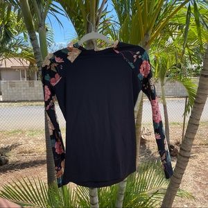 Billabong Floral Rash Guard